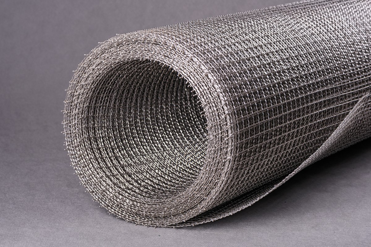 316 不鏽（xiù）鋼絲網：製造機製與性能優勢解析